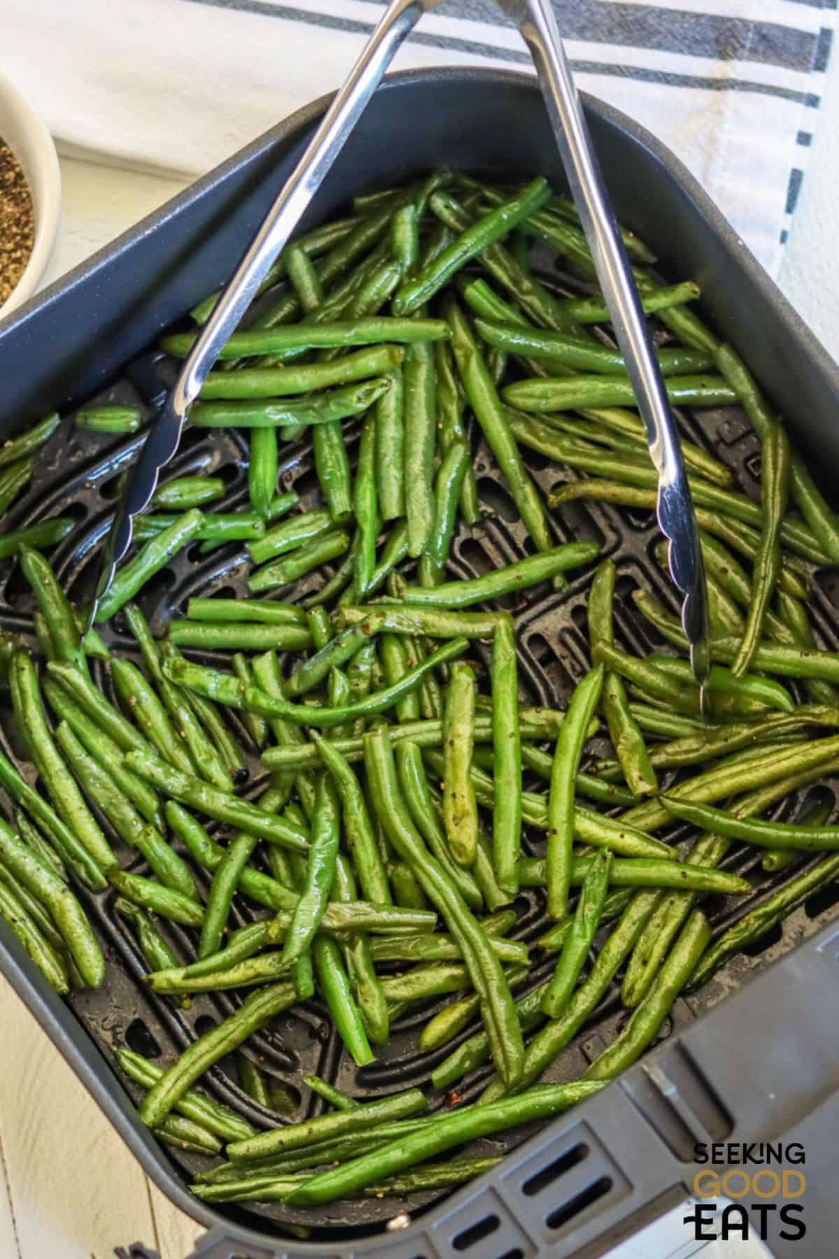 Air fryer frozen green beans