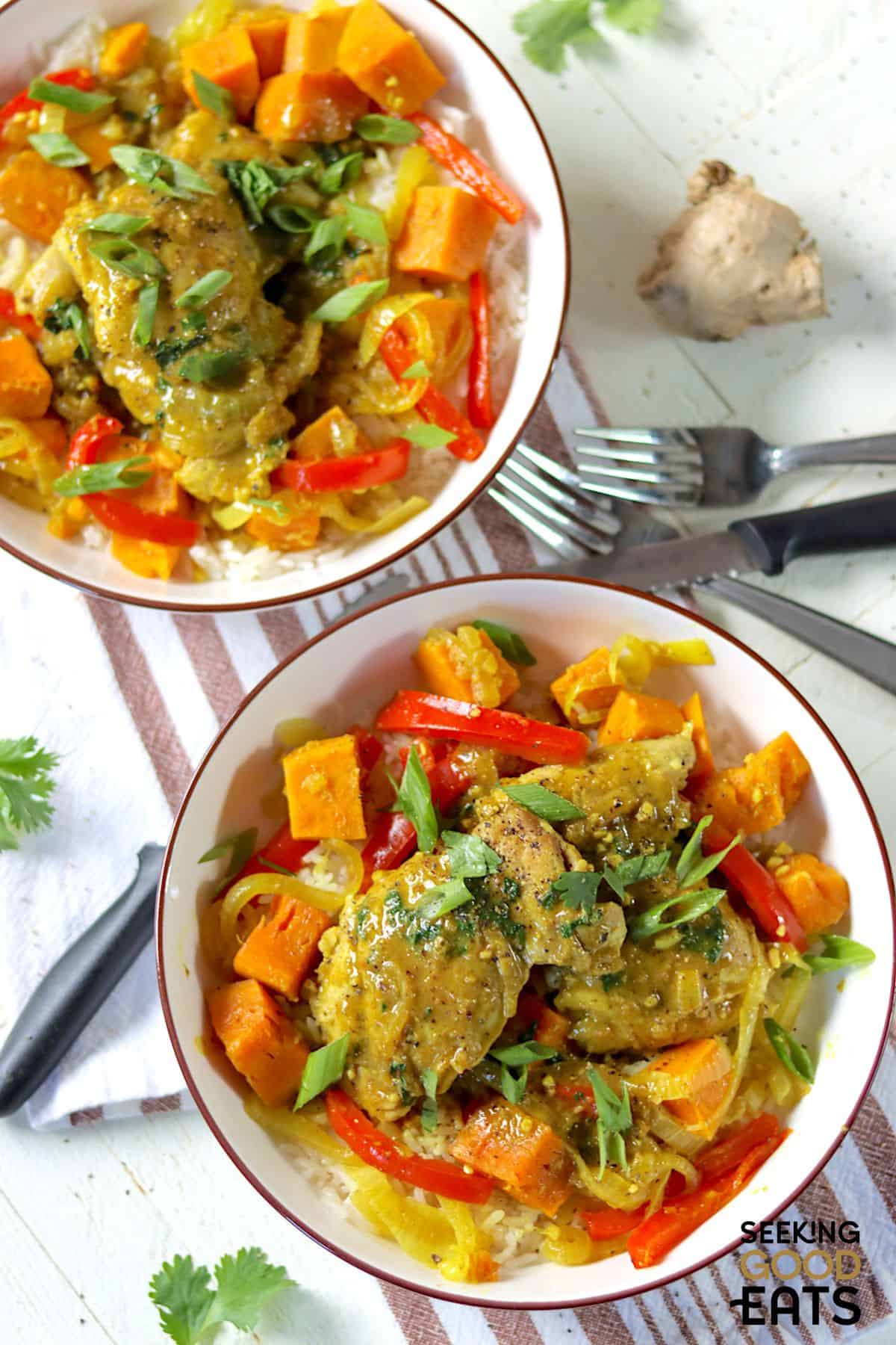 Chicken curry served in two bowls.