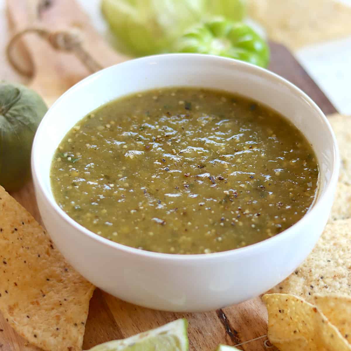 Tomatillo Salsa Verde Recipe-image
